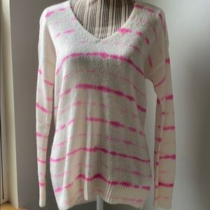 Jennifer Lopez pullover sweater.